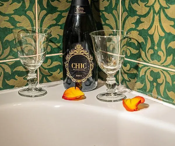 公寓 维拉阿兹亚水疗及健康酒店 *