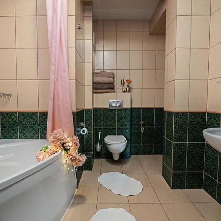 Azja Spa & Wellness Lägenhet *